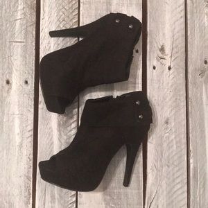 Paprika Black Open Toe Booties/Heels